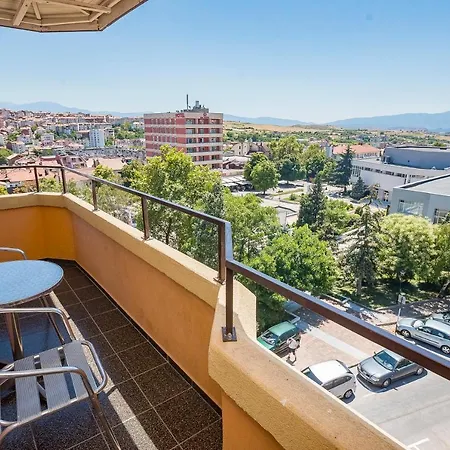 Nikemi Hotel 2*